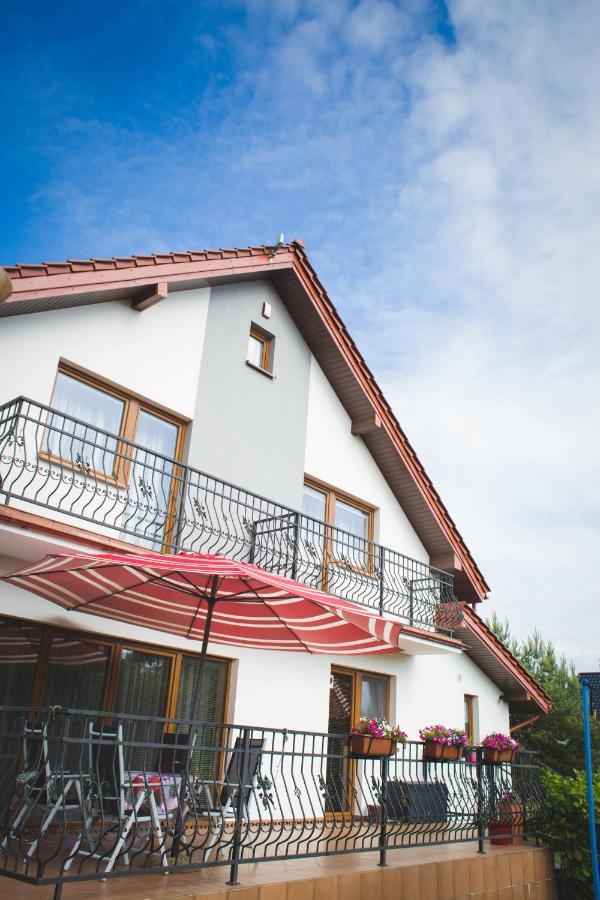 Ewa Pokoje Goscinne Mieroszyno Exterior foto